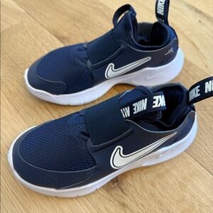 Nike Kids Sneakers - Navy and White